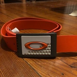 Oakley adjustable leather golf belt